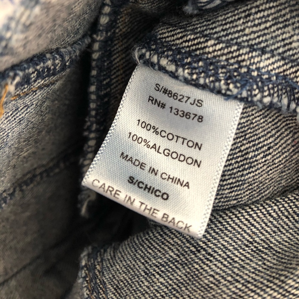 Denim Jacket with Hood. Size Small - Picture 4 of 6